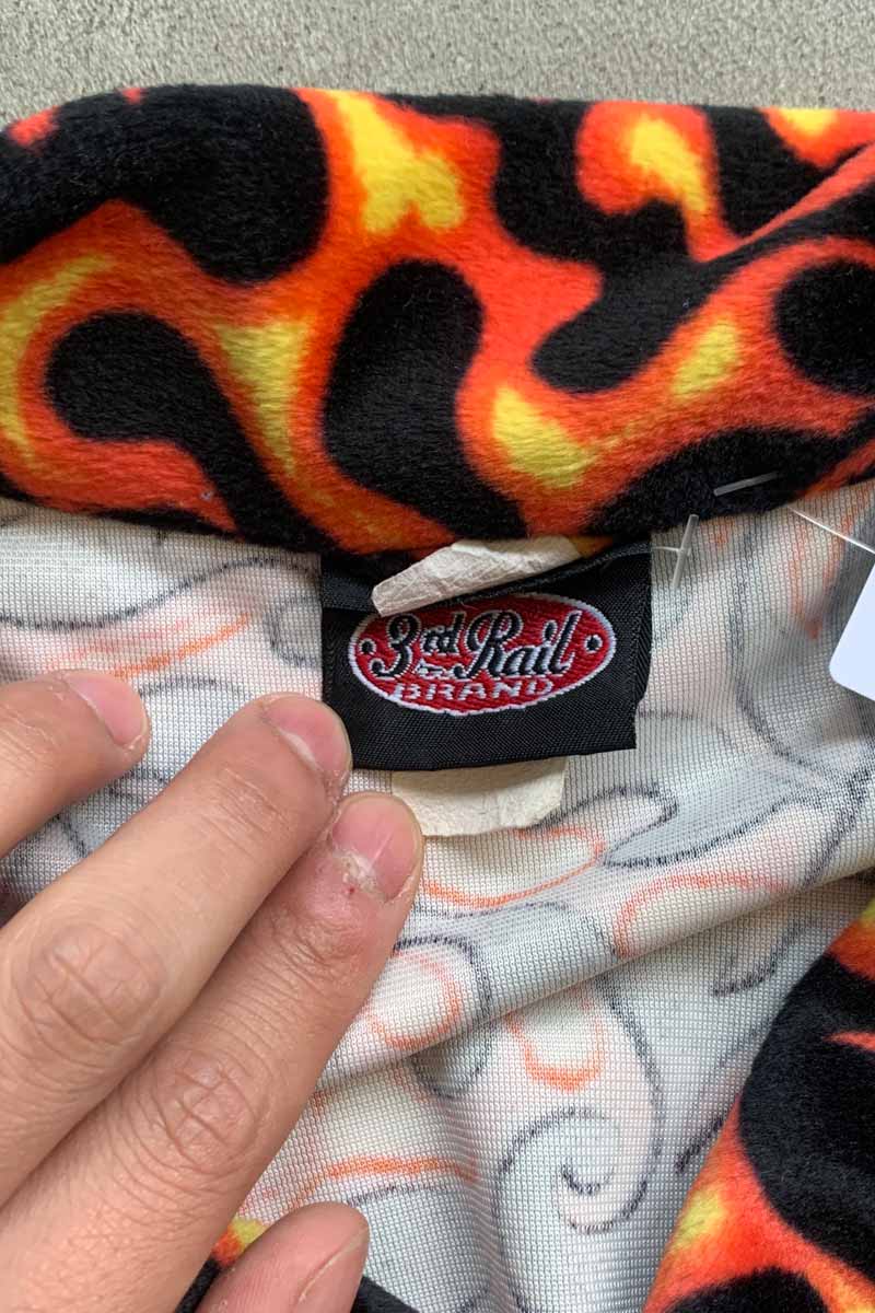 MADE IN USA 90'S S/S OPEN COLLAR FLAME DESIGN VELOR SHIRT / BLACK / RED [SIZE: L USED]