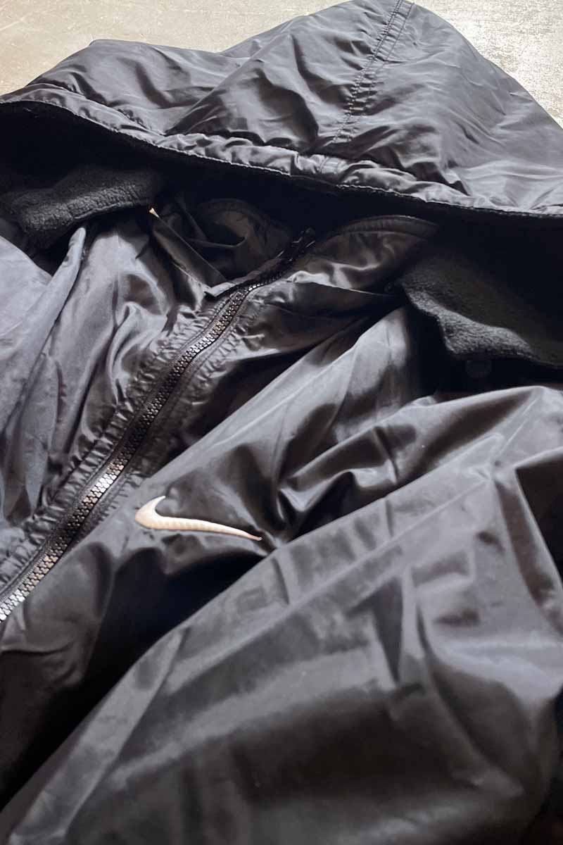 90s NYLON HOODIE JACKET W/FLEECE / BLACK [SIZE: L equivalent USED]