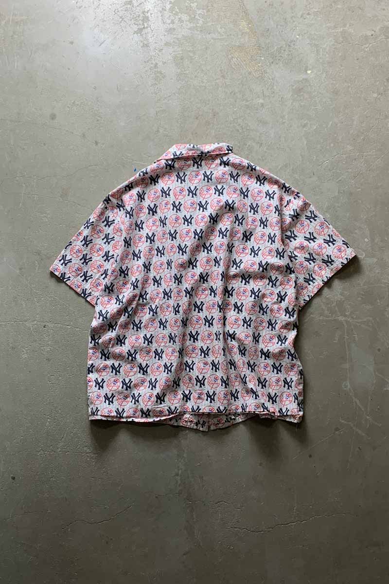 S/S NY YANKEES OPEN COLLAR SHIRT / WHITE [SIZE: XL USED]