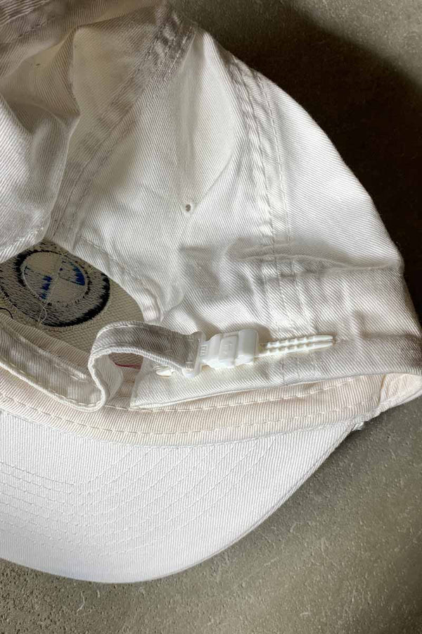 90'S BMW EMBROIDERY 6PANEL CAP / WHITE [SIZE: ONE SIZE USED]