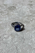 画像をギャラリービューアに読み込む, SILVER RING W/GLASS STONE [SIZE: 17号相当 USED]
