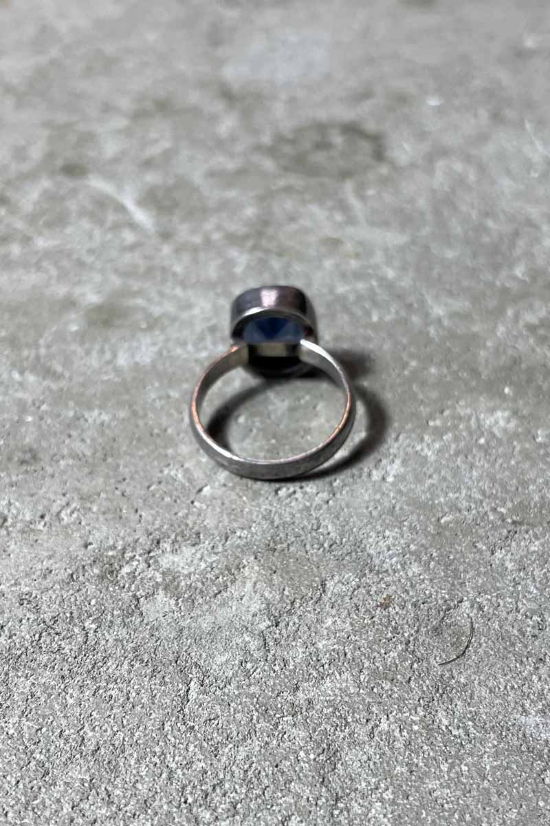 SILVER RING W/GLASS STONE [SIZE: US 8.5 equivalent USED]