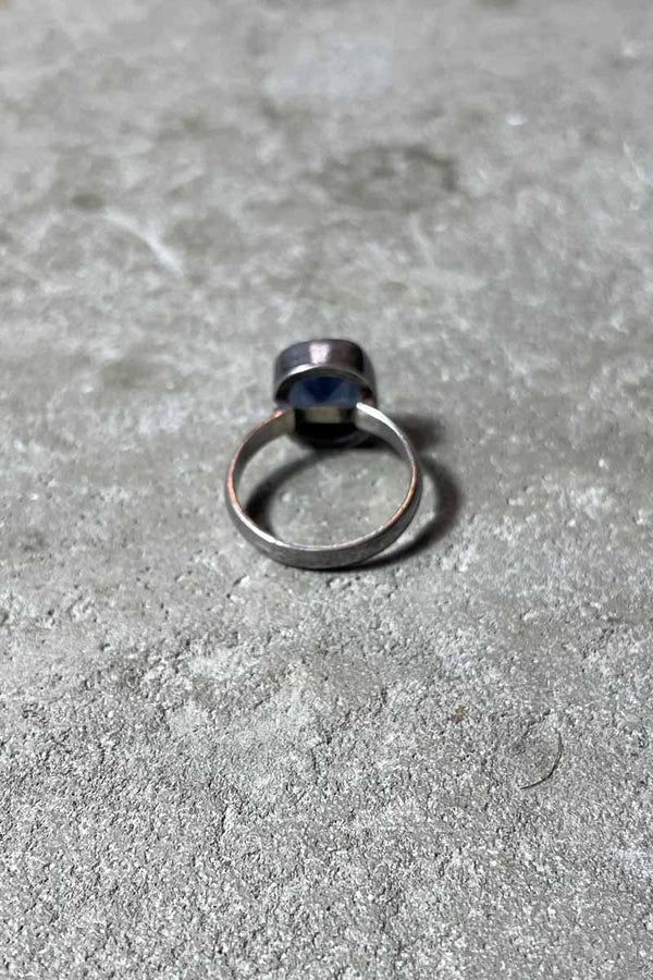 SILVER RING W/GLASS STONE [SIZE: US 8.5 equivalent USED]