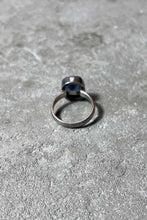 画像をギャラリービューアに読み込む, SILVER RING W/GLASS STONE [SIZE: 17号相当 USED]
