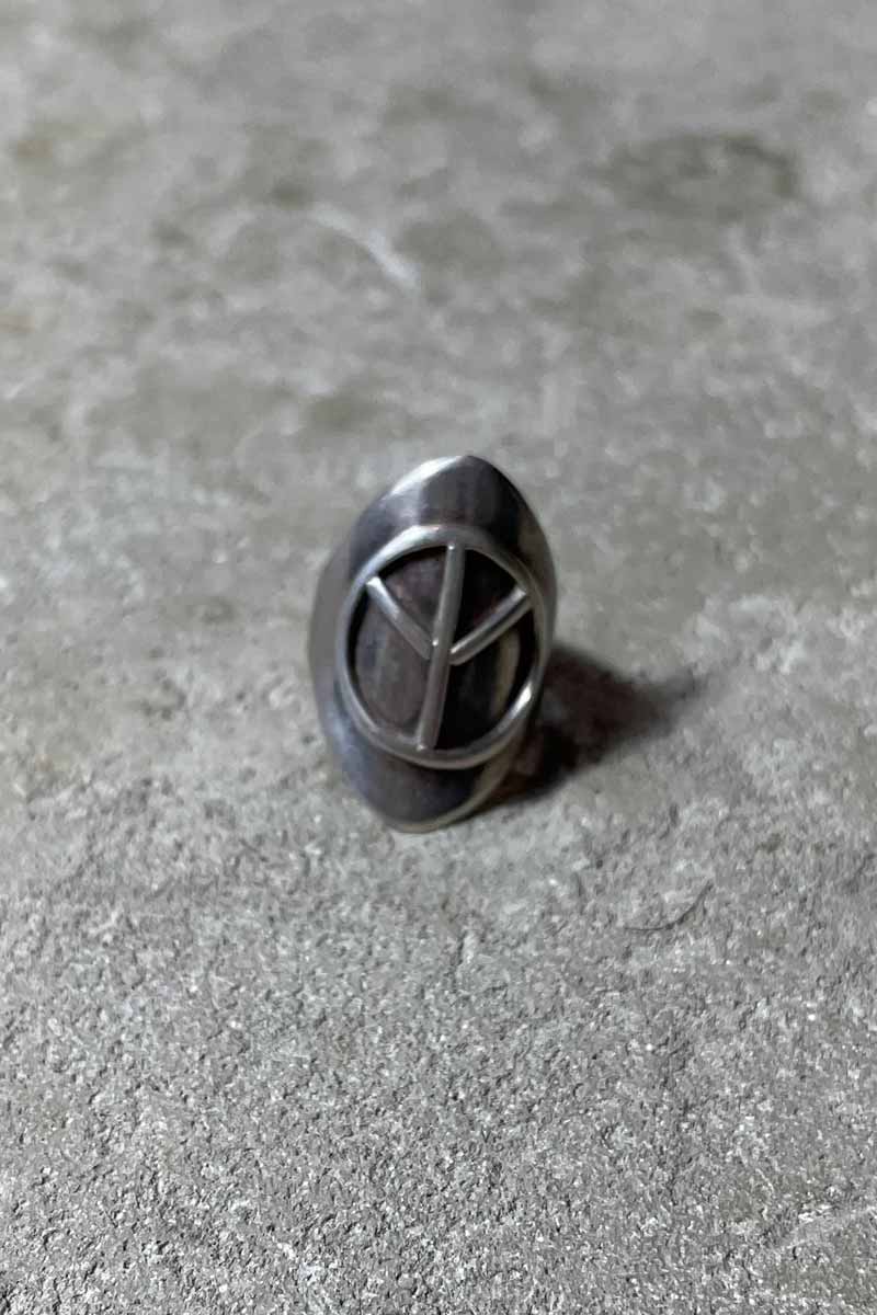 925 SILVER RING / SILVER [SIZE: Equivalent to JP 11 USED]