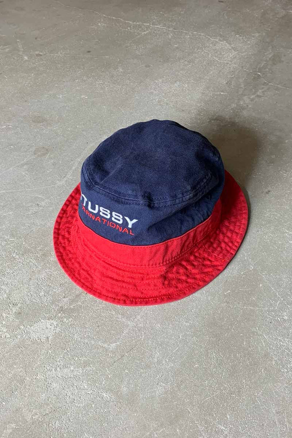 INTERNATIONAL BUCKET HAT / NAVY / RED [SIZE: ONE SIZE]