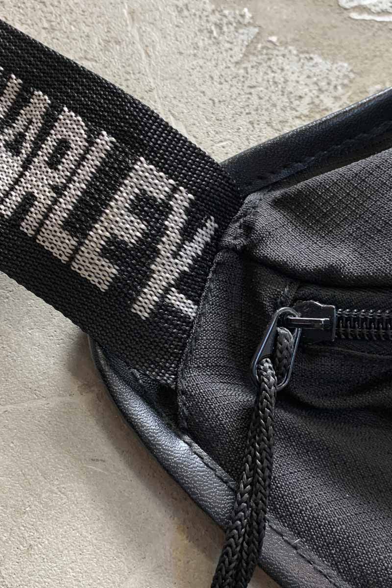 NYLON SHOULDER POUCH / BLACK [SIZE: ONE SIZE USED]