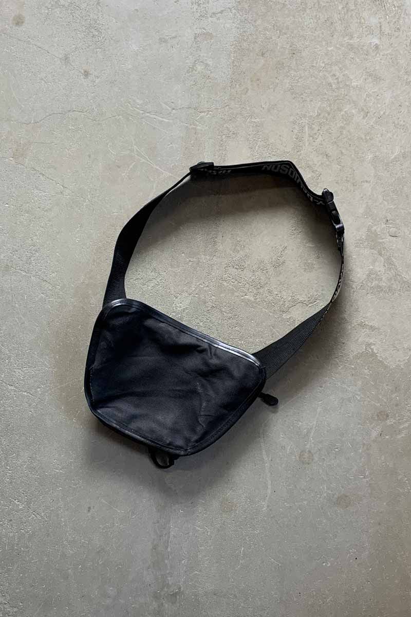 NYLON SHOULDER POUCH / BLACK [SIZE: ONE SIZE USED]
