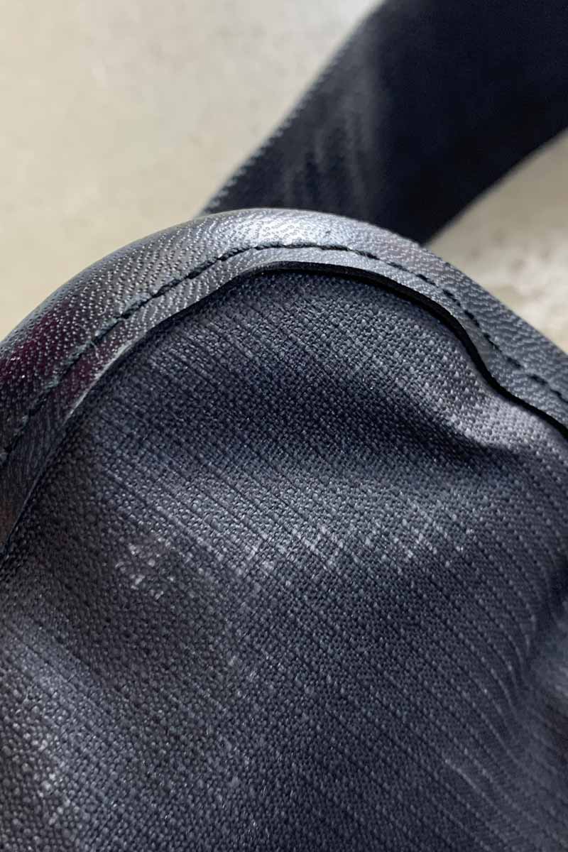 NYLON SHOULDER POUCH / BLACK [SIZE: ONE SIZE USED]