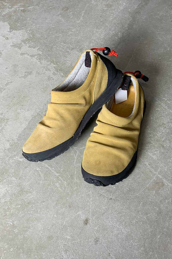 SUEDE CLIMBING SHOES / BEIGE [SIZE: US7.5 (equivalent to 25.5cm) USED]