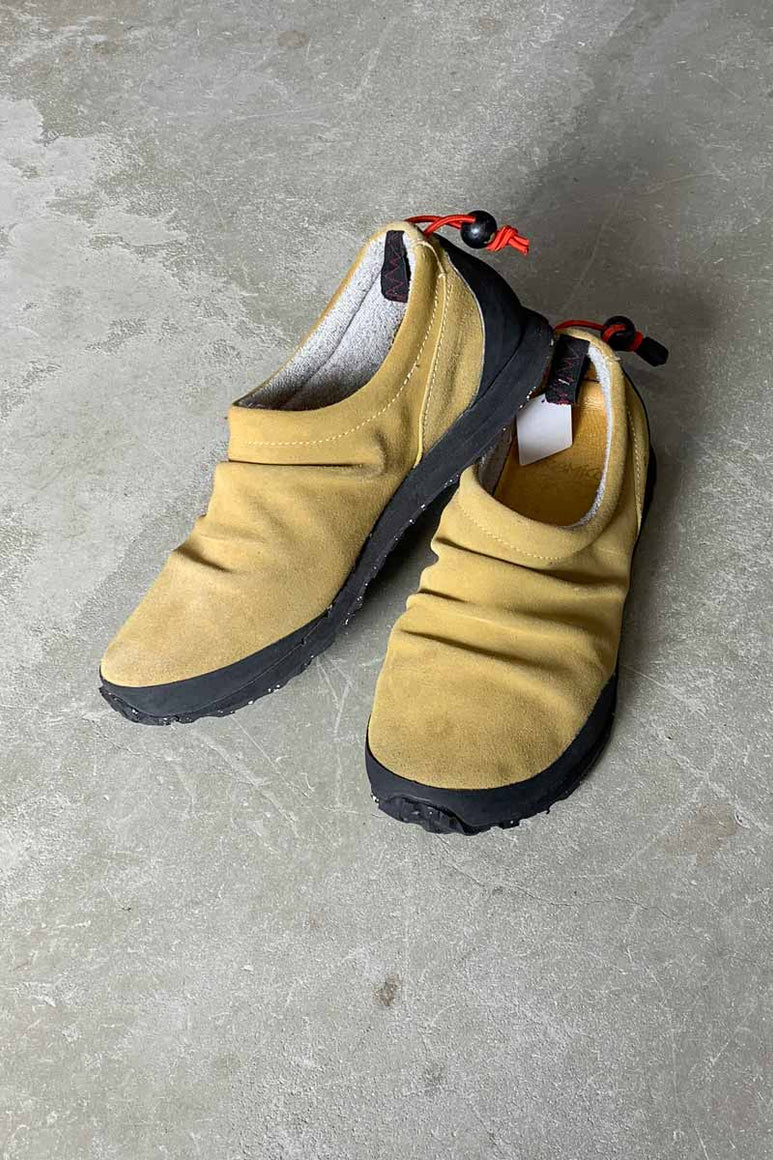 SUEDE CLIMBING SHOES / BEIGE [SIZE: US7.5 (25.5cm相当) USED]