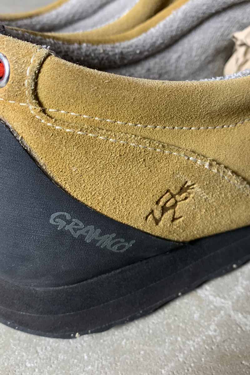 SUEDE CLIMBING SHOES / BEIGE [SIZE: US7.5 (equivalent to 25.5cm) USED]