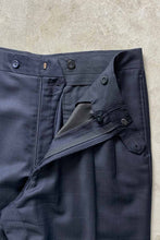 画像をギャラリービューアに読み込む, 90&#39;S WINDOW PEN CHECK TUCK SLACKS PANTS / NAVY [SIZE: W31L30相当 USED]
