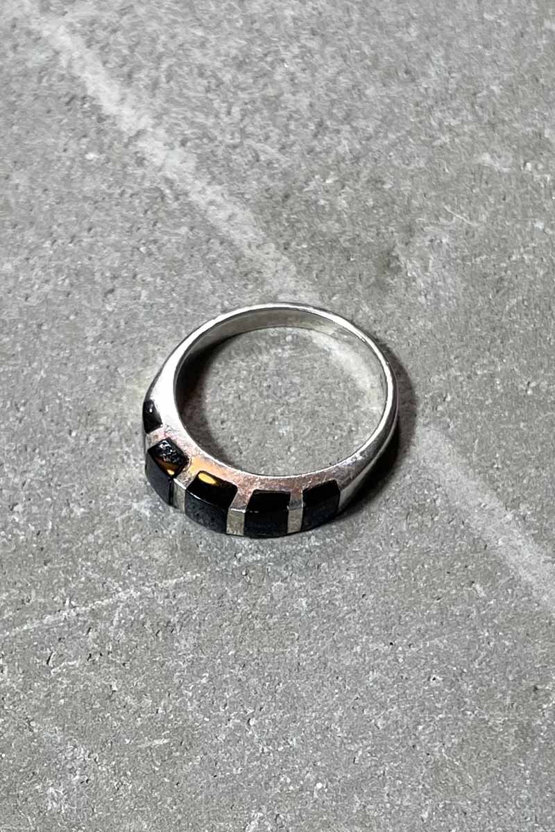 交換無料！ VINTAGE SILVER JEWELRY | 925 SILVER RING W/ONYX – STOCK 16号～