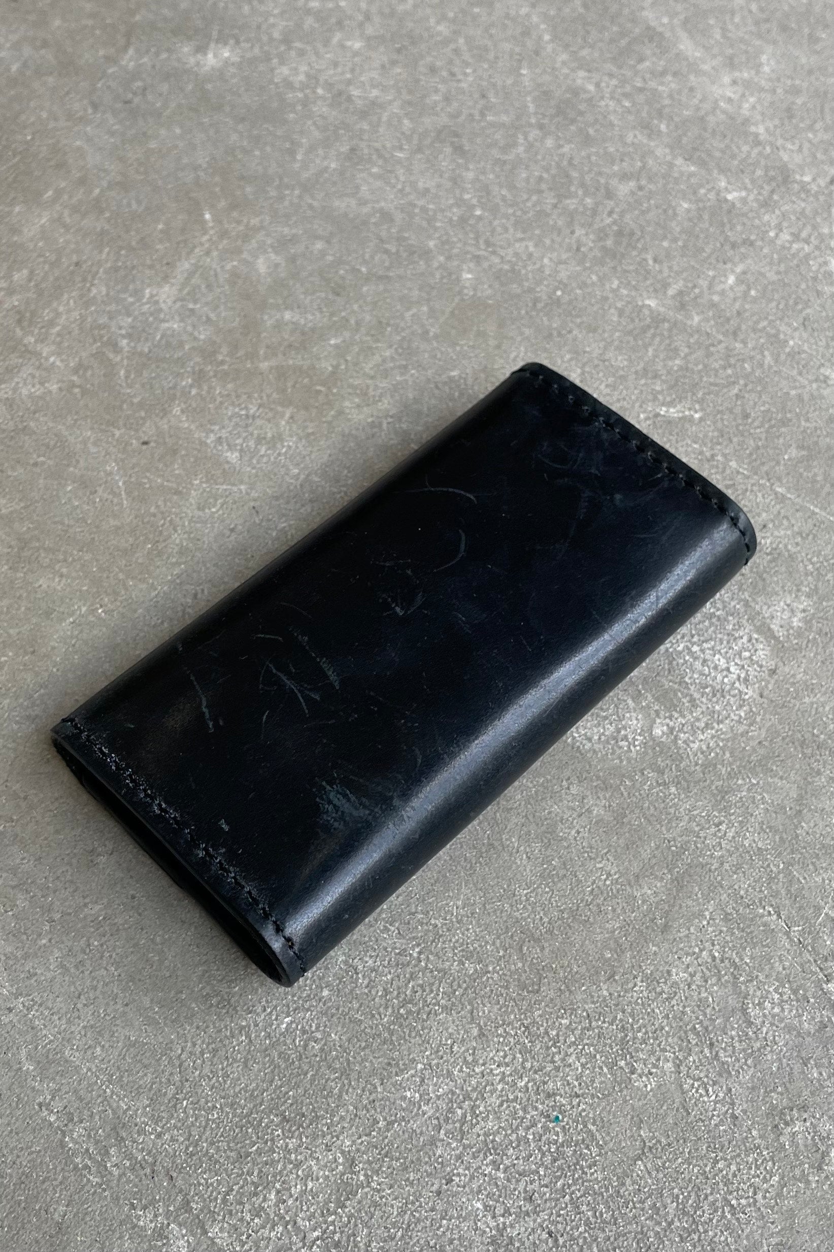 HORWEEN SHELL CORDOVAN KEY CASE / BLACK  [SIZE: ONE SIZE USED]