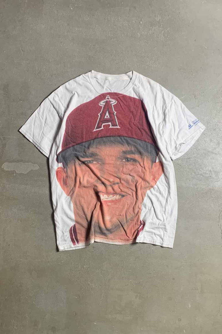 S/S MIKE TROUT LA ANGELS HEAD ALL OVER PRINT T-SHIRT / WHITE [SIZE: XL USED]