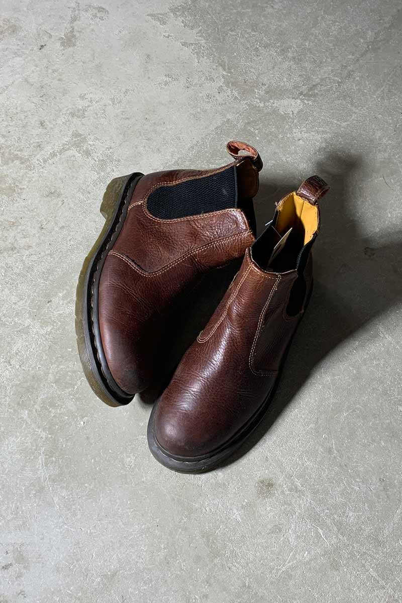 靴 Dr.Martens side goa boots DR. MARTENS | SIDE GOA LEATHER BOOTS – STOCK ORIGINALS