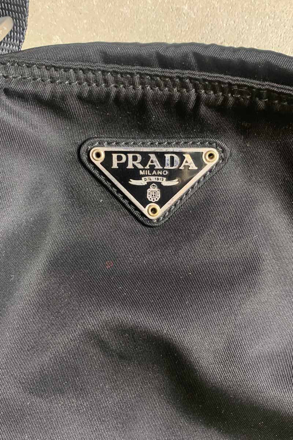 MADE IN ITALY NYLON SMALL SHOULDER BAG / BLACK [SIZE: ONE SIZE USED]