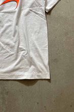画像をギャラリービューアに読み込む, MADE IN USA 90&#39;S NEWPORT PLEASURE TIMES SQUARE PACKAGE T-SHIRT / WHITE [SIZE: L USED]
