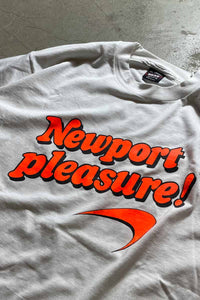MADE IN USA 90'S NEWPORT PLEASURE TIMES SQUARE PACKAGE T-SHIRT / WHITE [SIZE: L USED]