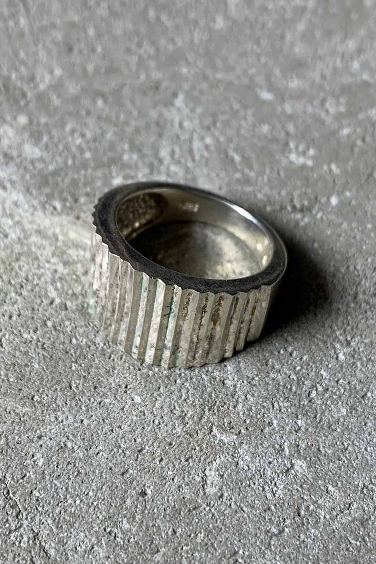 925 SILVER RING [SIZE: 9号相当 USED]