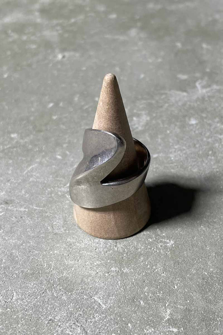 925 SILVER RING [SIZE: 13号相当 USED]