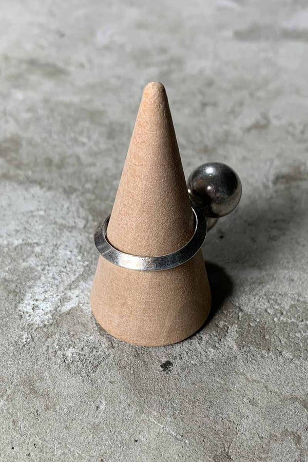 STERLING SILVER RING [SIZE: Approx. US 7 USED]