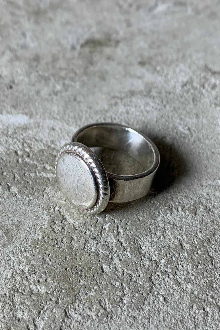925 SILVER SIGNET RING [SIZE: 9号相当 USED]
