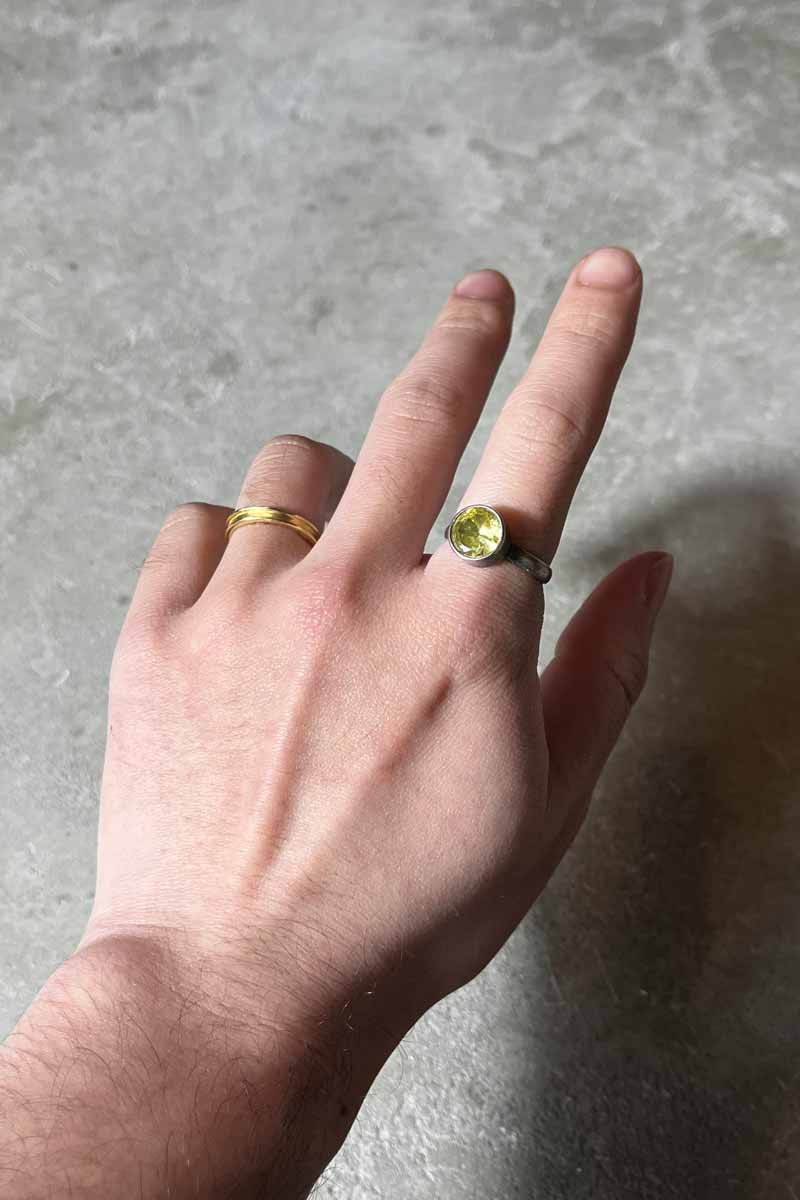 SILVER RING W/GLASS STONE [SIZE: 19 Used]
