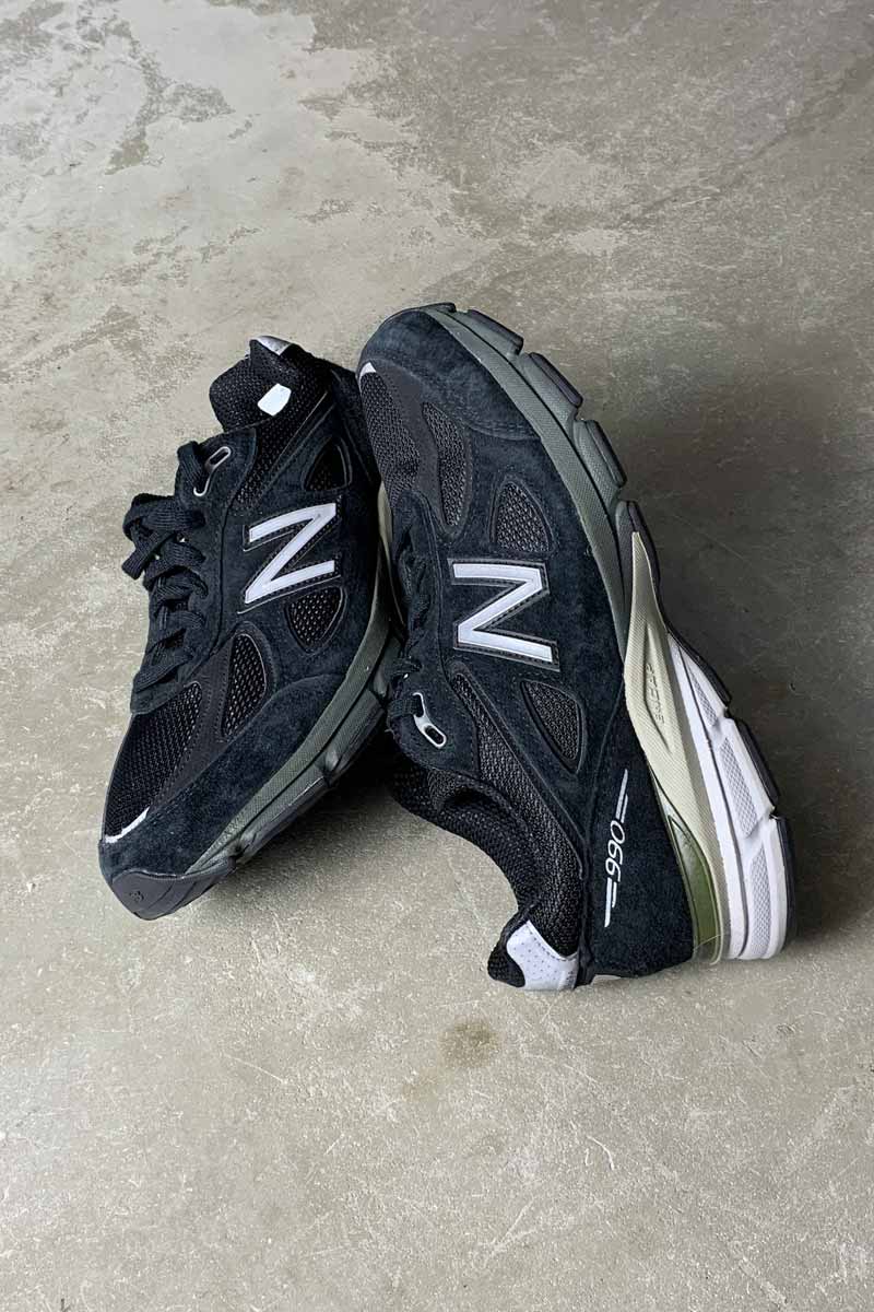 M990BK4 / BLACK [SIZE: US8.5 (equivalent to 26.5cm) USED]