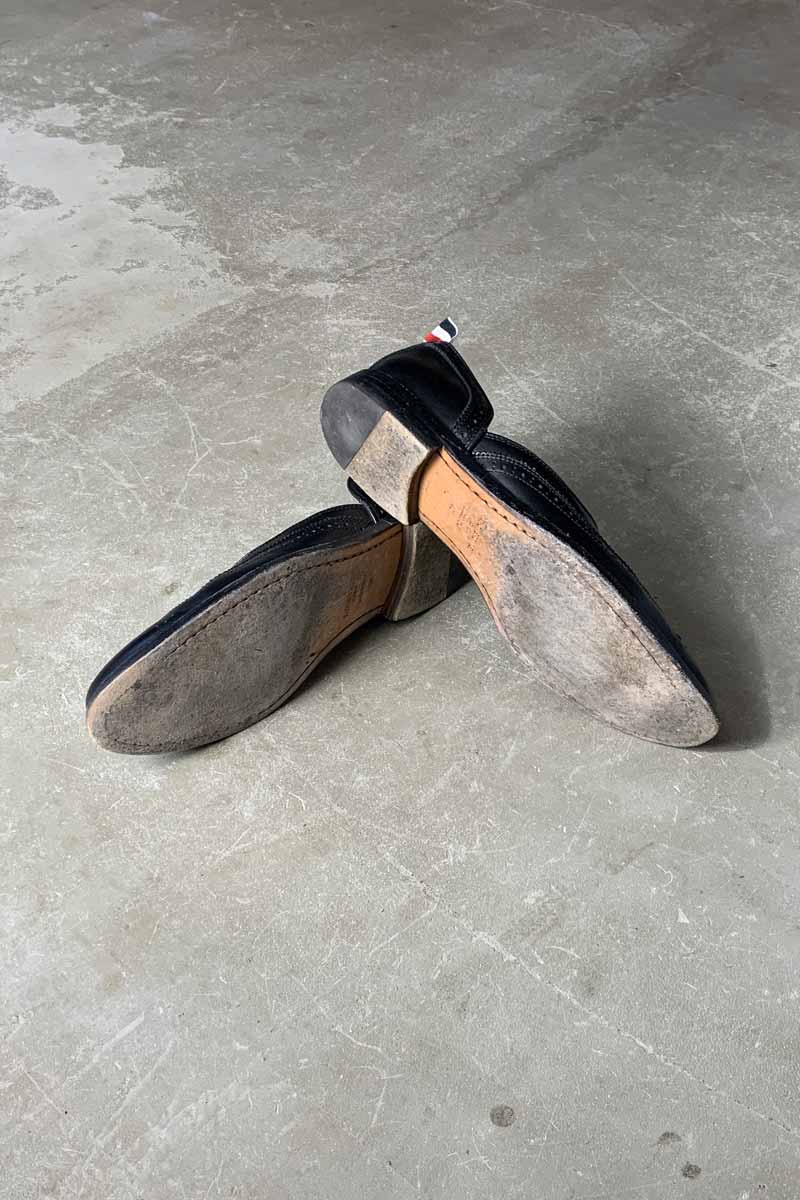 MADE IN ITALY WING-TIP LEATHER SLIP-ON / BLACK [SIZE: US10 (equivalent to 28cm) USED]