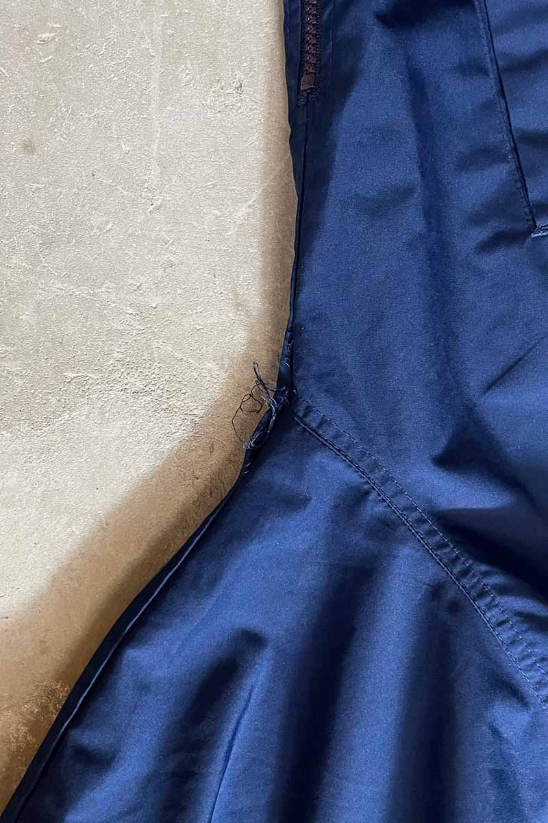 RED SOX V-NECK PULLOVER NYLON JACKET / NAVY [SIZE: M USED]