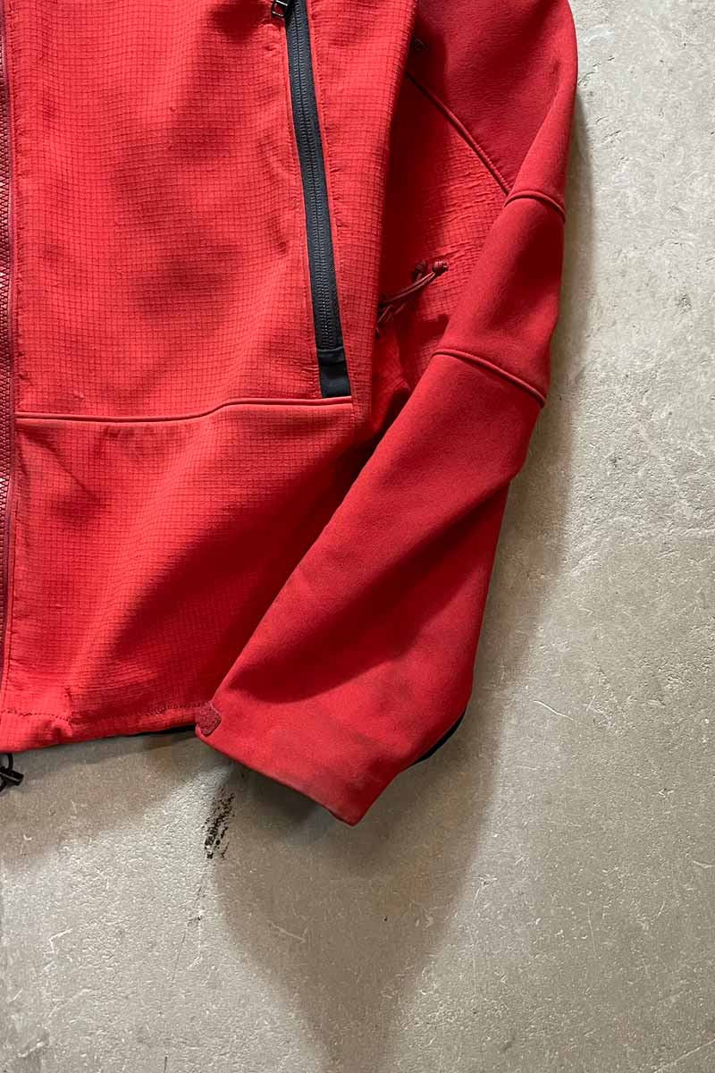 90'S GORE-WINDSTOPPER MOUNTAIN HOODIE JACKET / RED [ SIZE: L USED ]