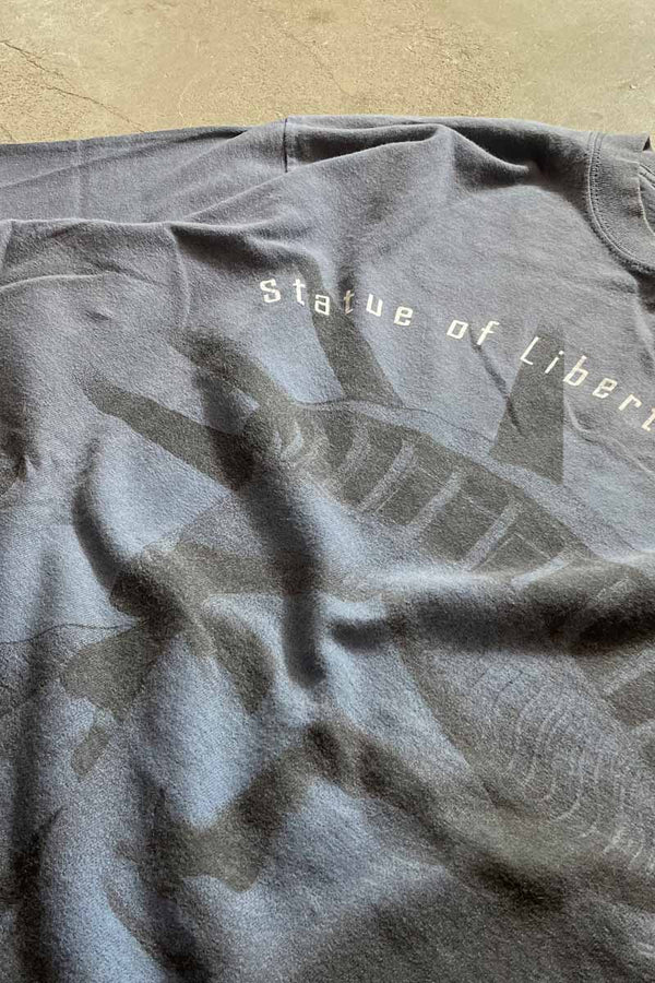 MADE IN USA 90'S S/S STATUE OF LIBERTY NY PRINT T-SHIRT / CHARCOAL BLUE [SIZE: L USED]