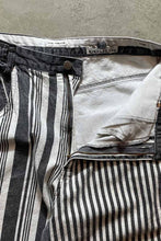 画像をギャラリービューアに読み込む, STRIPE DENIM SHORT PANTS / GRAY [SIZE: 36 USED]
