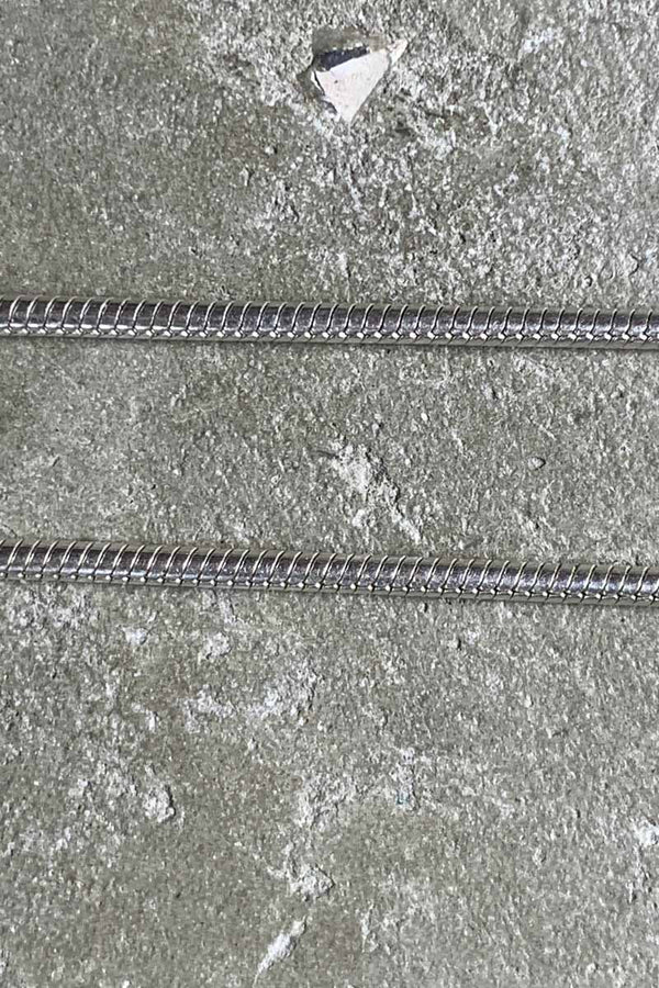 MADE IN ITALY 925 SILVER SNAKE CHAIN NECKLACE [SIZE: ONE SIZE USED]