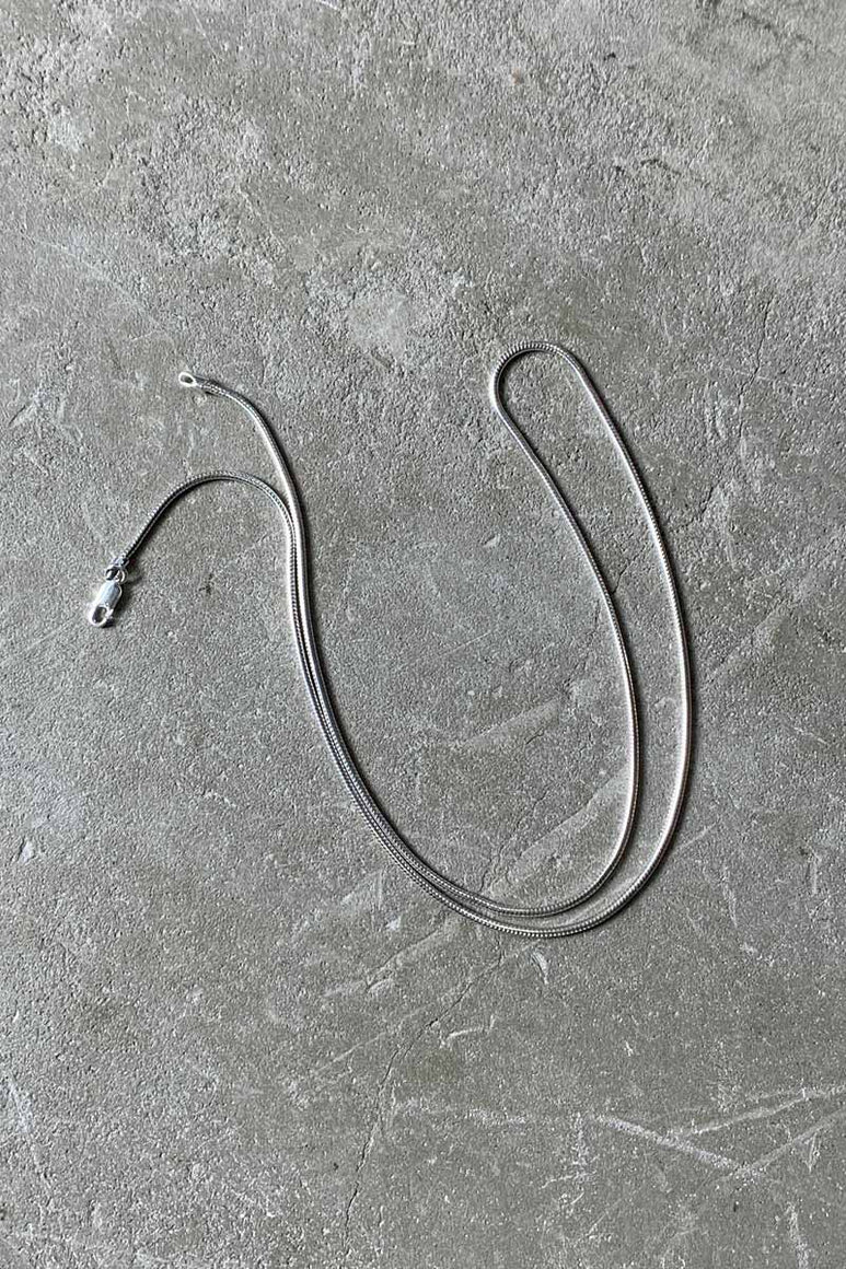 MADA IN ITALY 925 SILVER SNAKE CHAIN NECKLACE [SIZE: ONE SIZE USED]