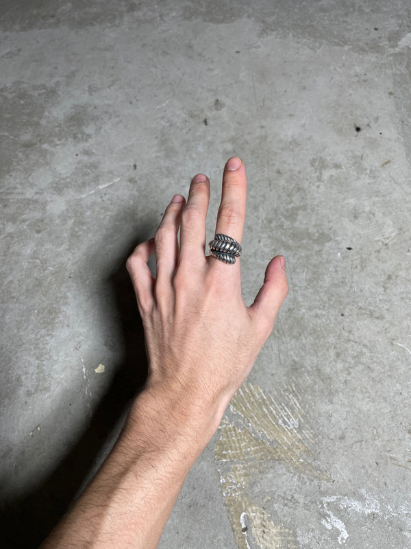 925 SILVER RING / SILVER [SIZE: Equivalent to 13 USED]