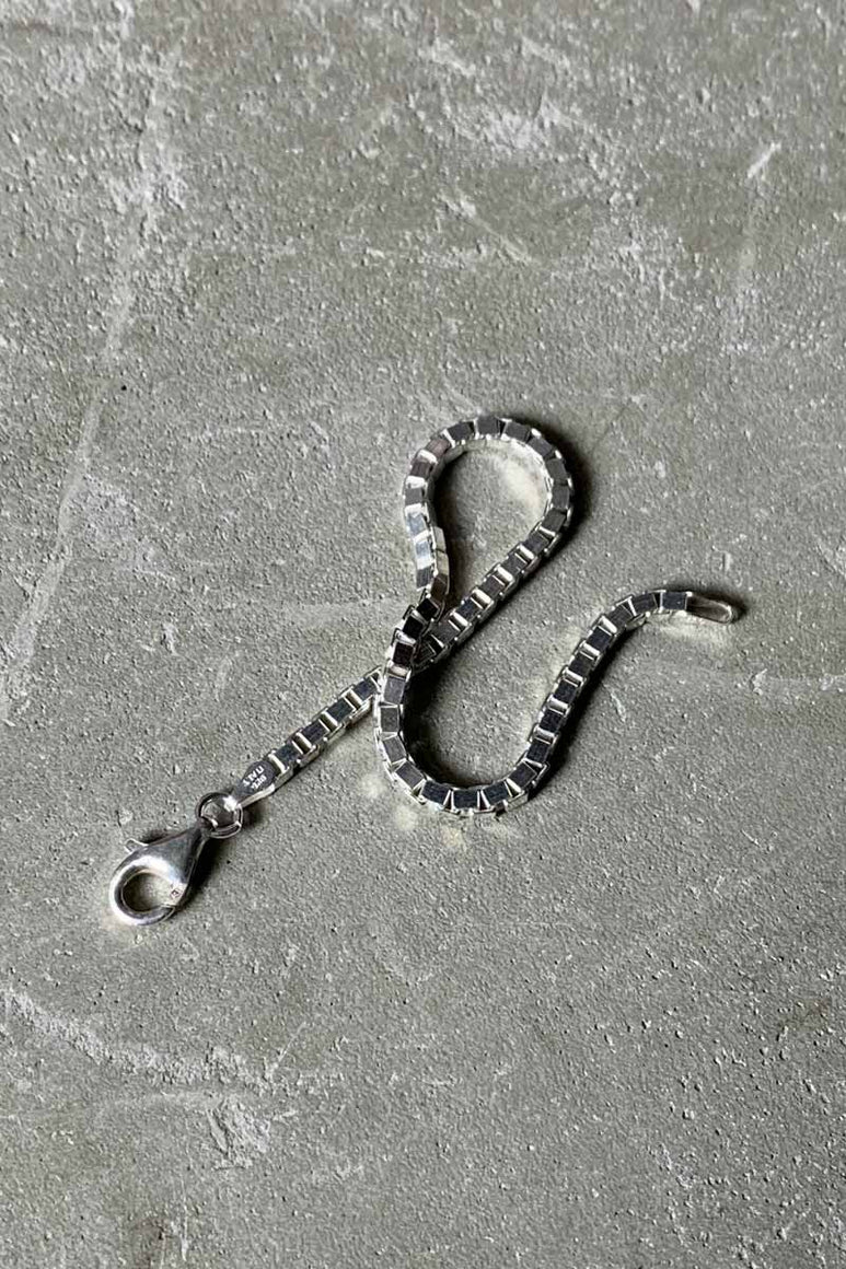 MADE IN ITALY 925 SILVER VENETIAN LINK CHAIN BRACELET [SIZE: ONE SIZE USED]