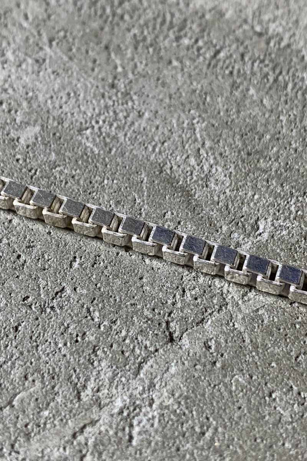 MADE IN ITALY 925 SILVER VENETIAN LINK CHAIN BRACELET [SIZE: ONE SIZE USED]