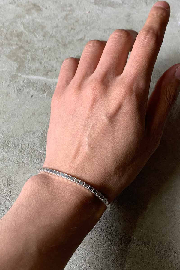 MADE IN ITALY 925 SILVER VENETIAN LINK CHAIN BRACELET [SIZE: ONE SIZE USED]