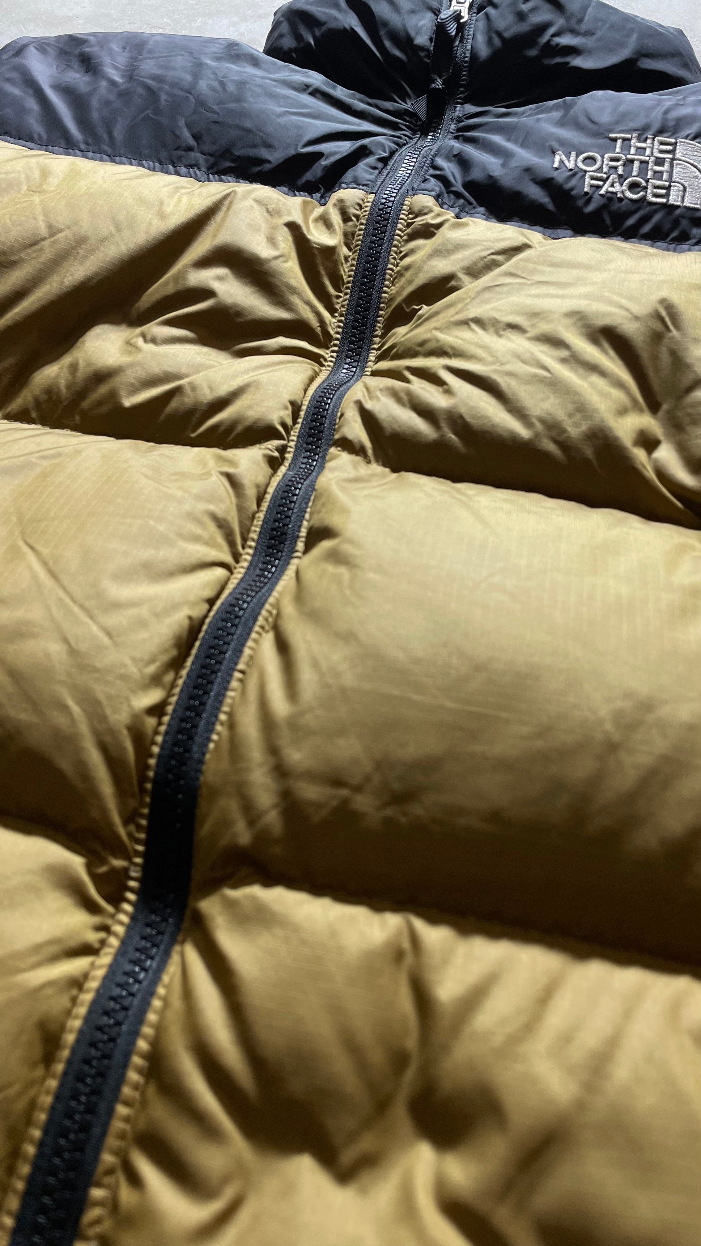 19'S 700FILL NUPTSE DOWN JACKET USA Model / BEIGE [ SIZE: M USED]