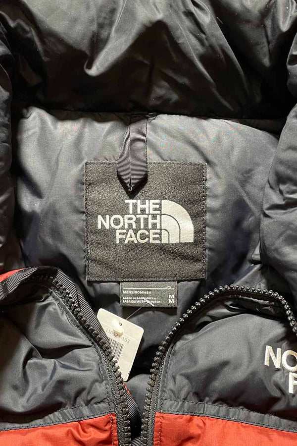 21'S 700FILL NUPTSE DOWN JACKET USA Model / RED [ SIZE: M USED]