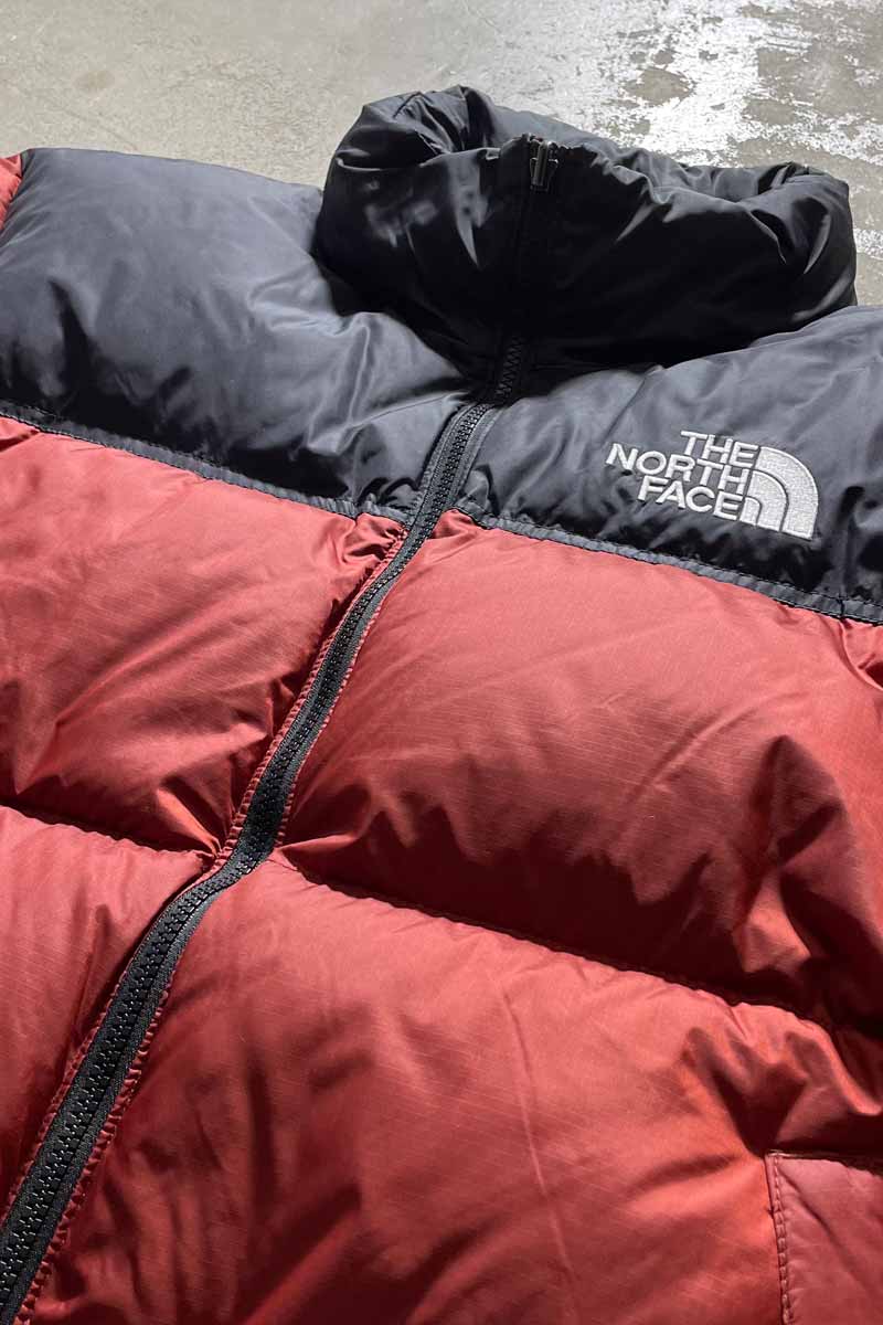 21'S 700FILL NUPTSE DOWN JACKET USA Model / RED [ SIZE: M USED]