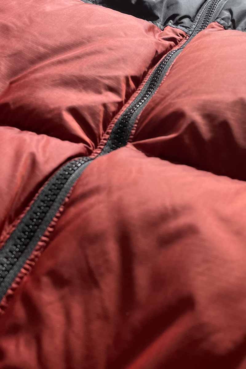 21'S 700FILL NUPTSE DOWN JACKET USA Model / RED [ SIZE: M USED]