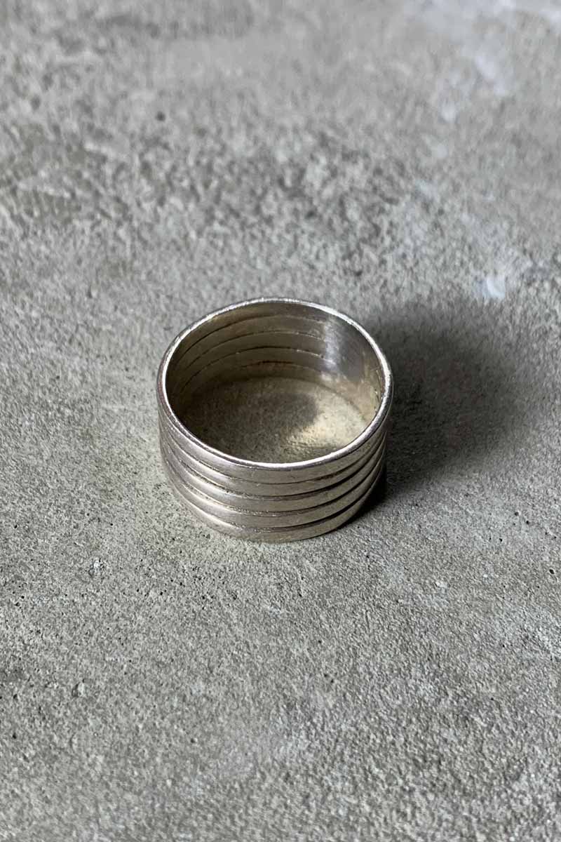 925 SILVER RING [SIZE: US 8.5 equivalent USED]