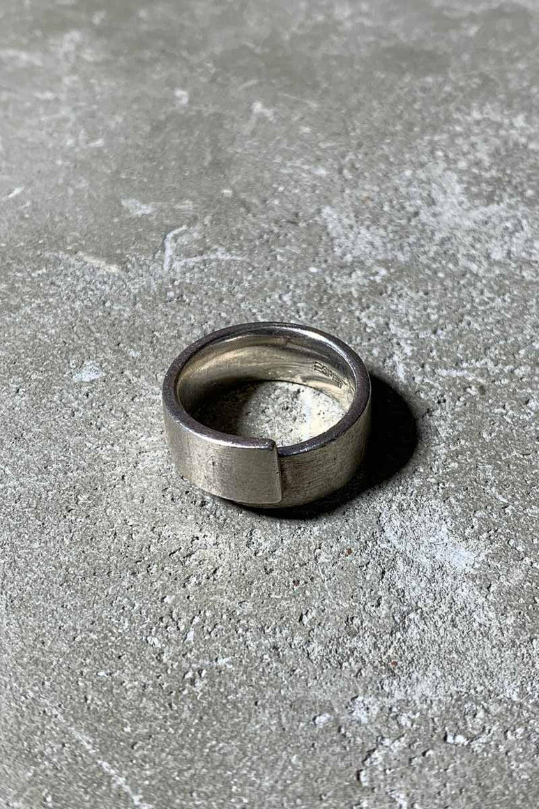 ESPRIT 925 SILVER RING [SIZE: 13.5号相当 USED]