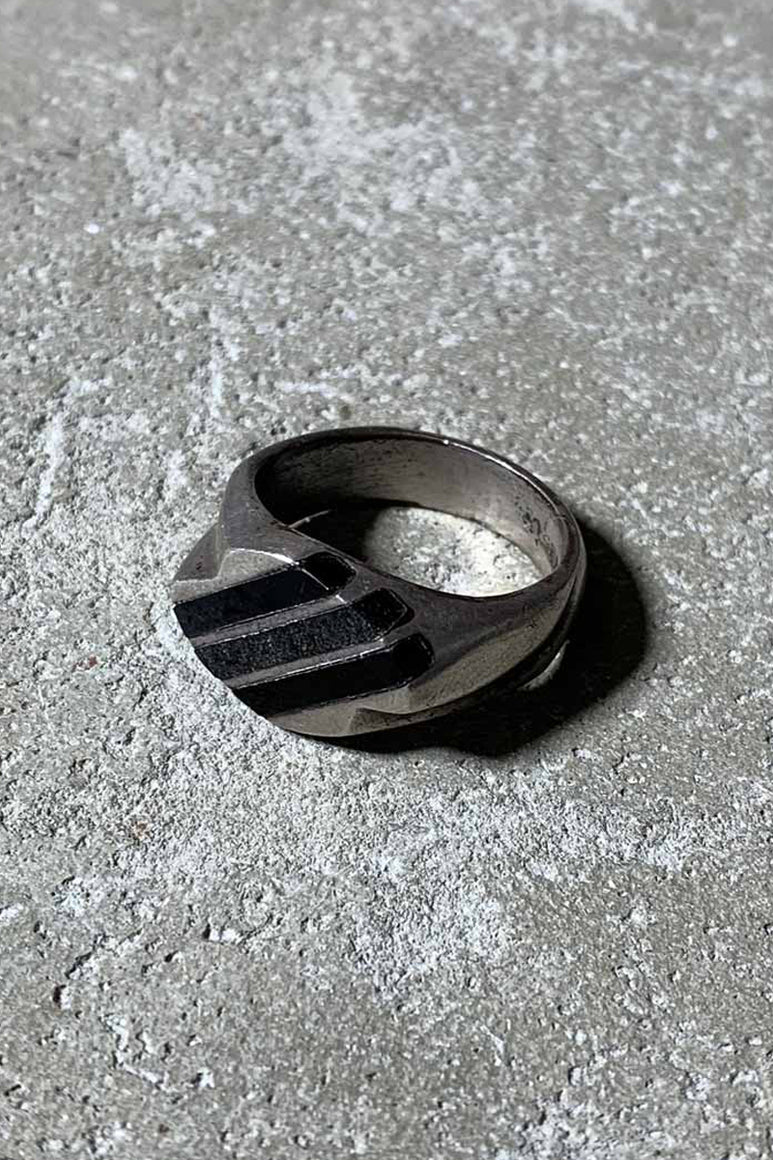 925 SILVER RING W/ONYX [SIZE: 20.5号相当 USED]