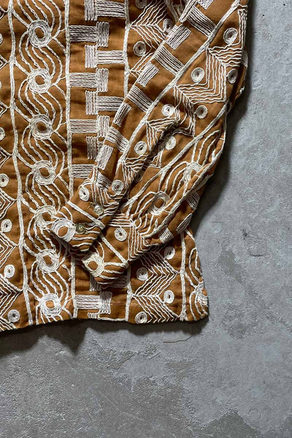70'S LONG SLEEVE EMBROIDERED DESIGN SHIRT / BROWN [SIZE: M USED]