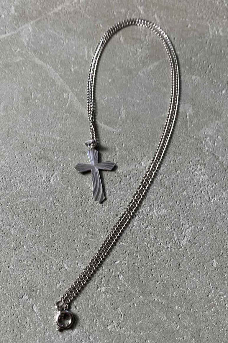 925 SILVER CROSS PENDANT NECKLACE [SIZE: ONE SIZE USED]